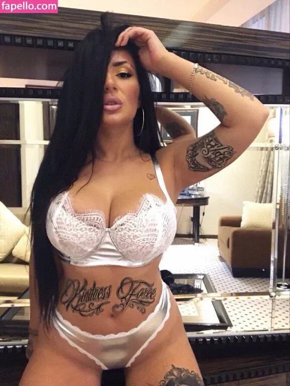 Kristina Karieva Onlyfans Photo Gallery 