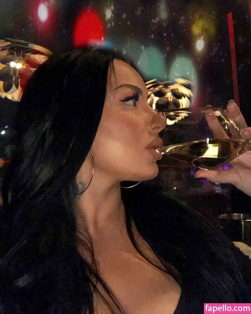 Kristina Karieva Onlyfans Photo Gallery 