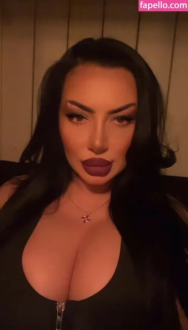 Kristina Karieva Onlyfans Photo Gallery 