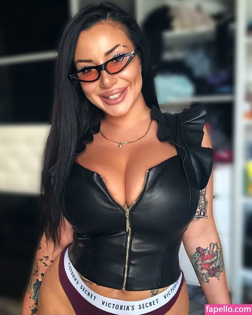 Kristina Karieva Onlyfans Photo Gallery 