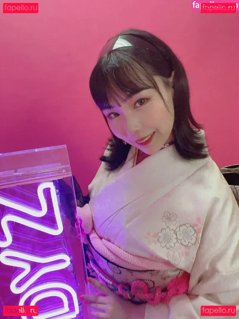 Yuria Yoshine Onlyfans Photo Gallery 