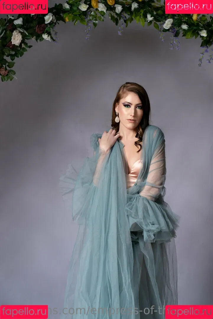 empress-of-the-north Onlyfans Photo Gallery 