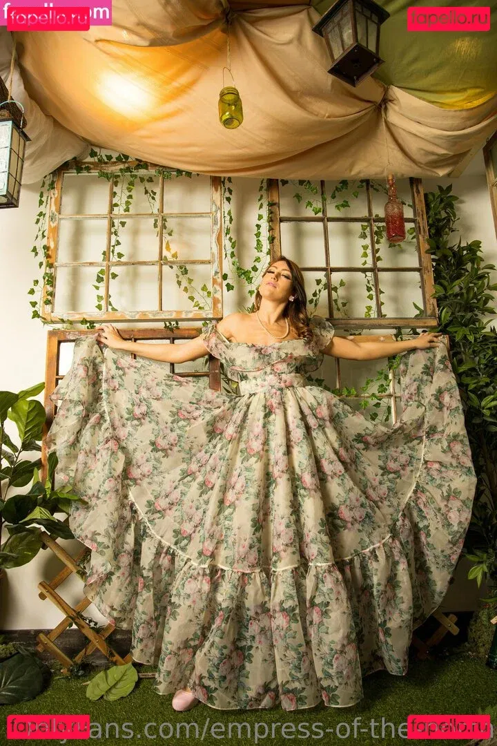 empress-of-the-north Onlyfans Photo Gallery 