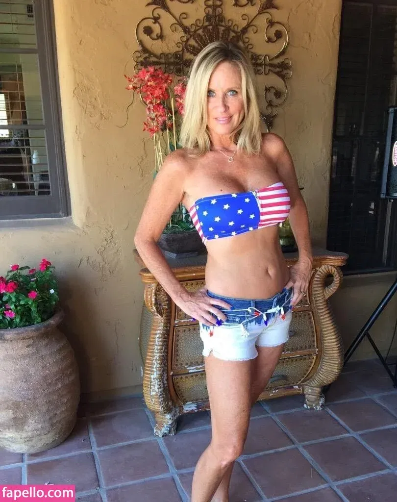 Jodi West Onlyfans Photo Gallery 