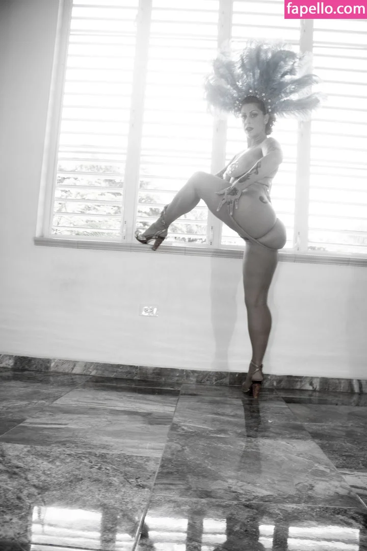 Danielle Colby Onlyfans Photo Gallery 