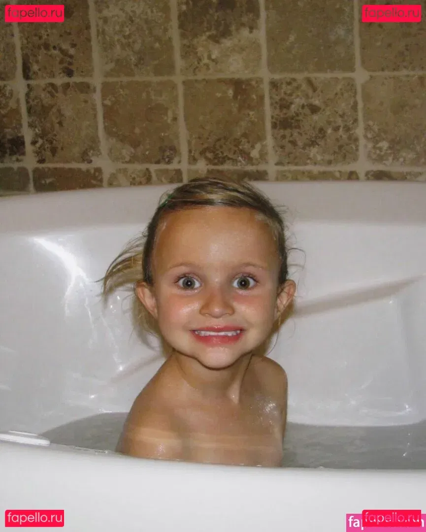 Ella Horan Onlyfans Photo Gallery 