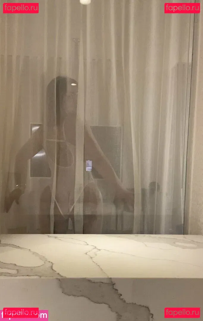 laurenpisciotta Onlyfans Photo Gallery 