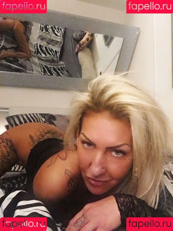 Tina2212 Onlyfans Photo Gallery 