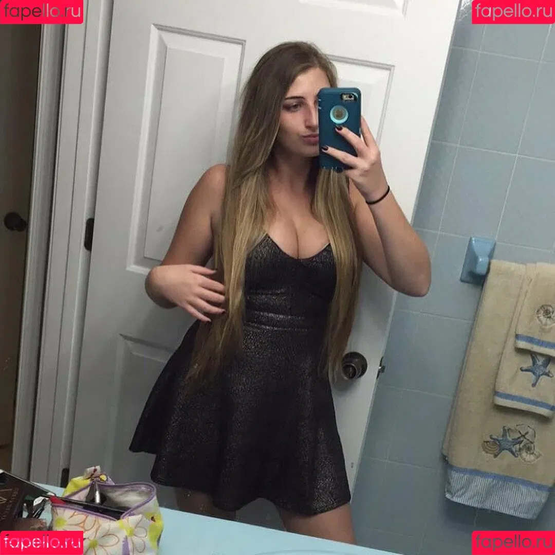 Alex B Onlyfans Photo Gallery 