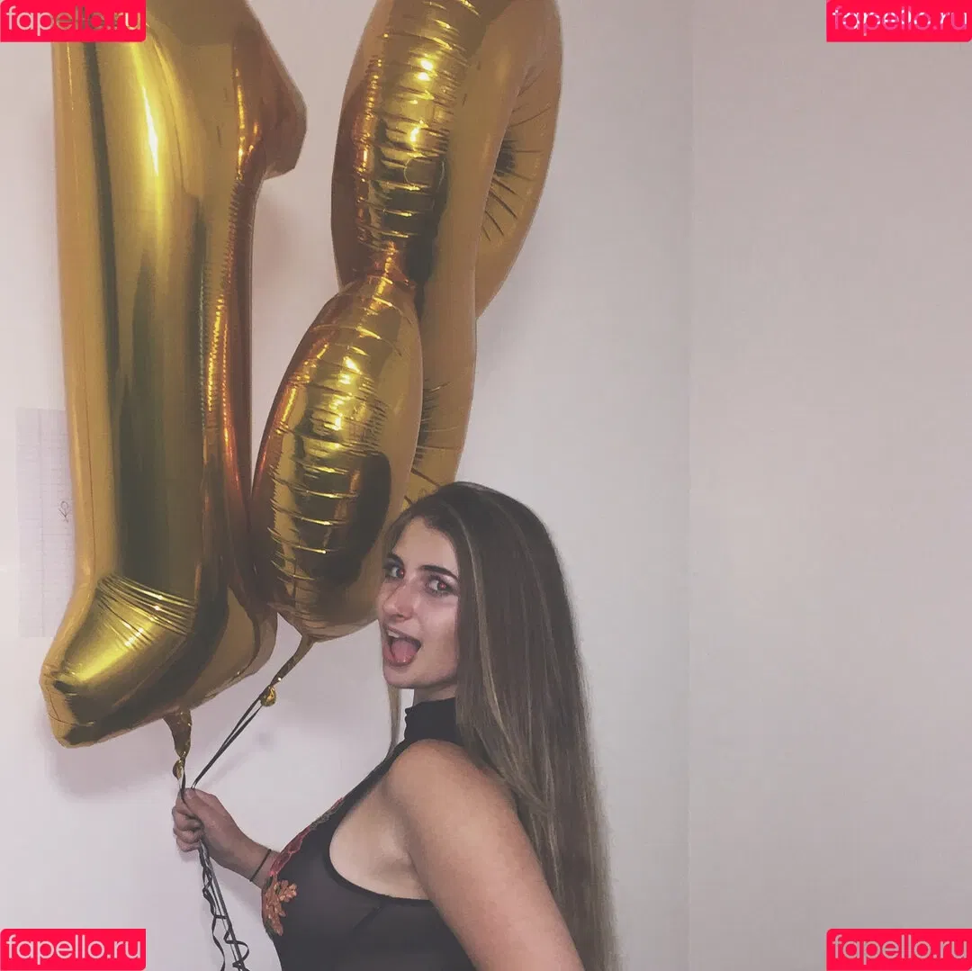 Alex B Onlyfans Photo Gallery 