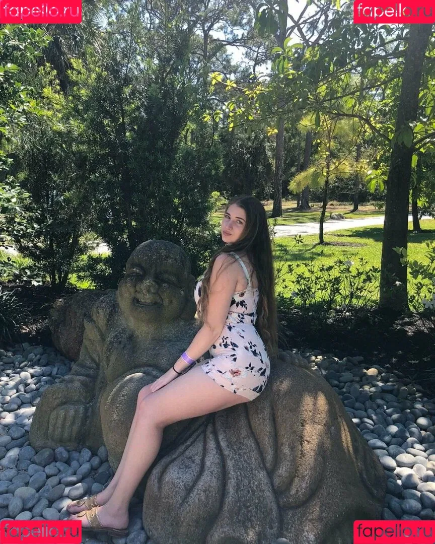 Alex B Onlyfans Photo Gallery 