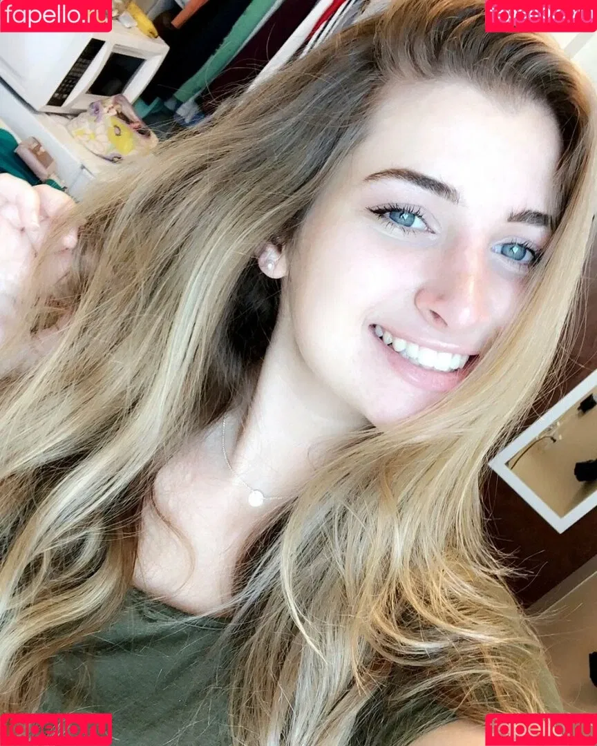 Alex B Onlyfans Photo Gallery 