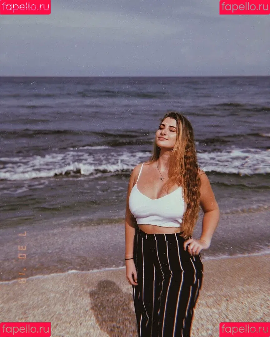 Alex B Onlyfans Photo Gallery 