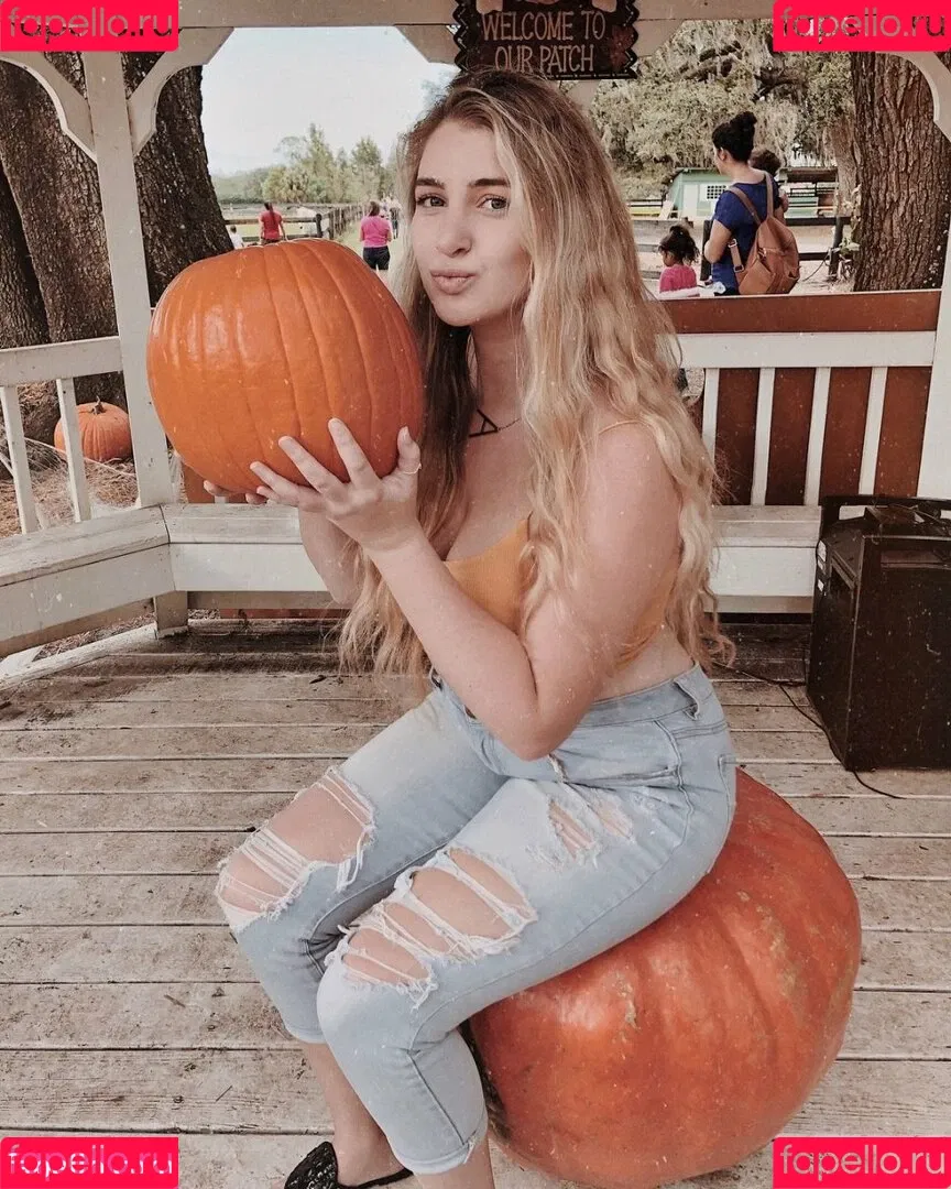 Alex B Onlyfans Photo Gallery 