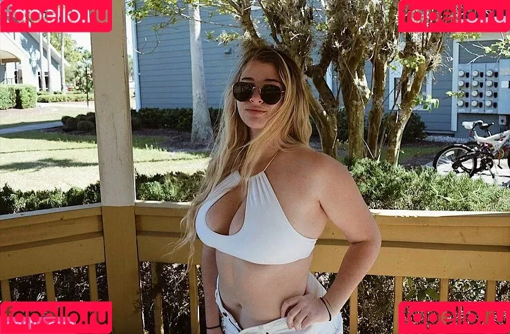 Alex B Onlyfans Photo Gallery 