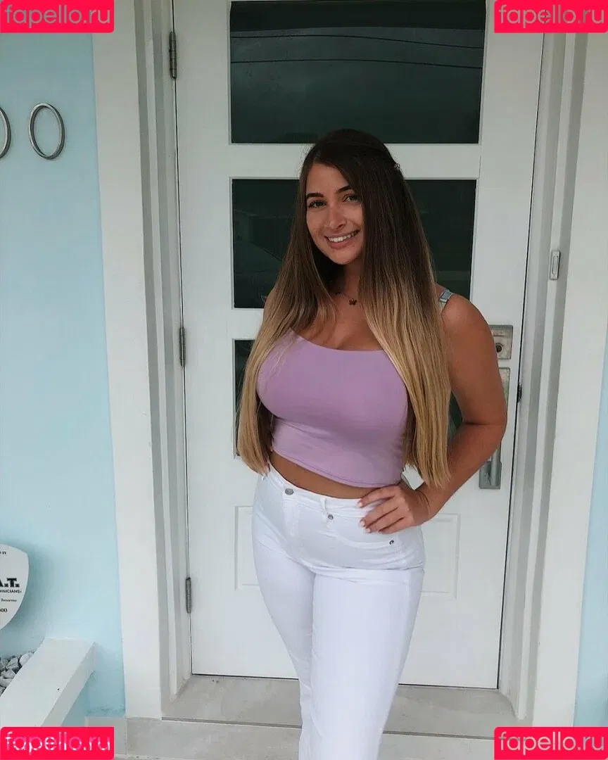 Alex B Onlyfans Photo Gallery 