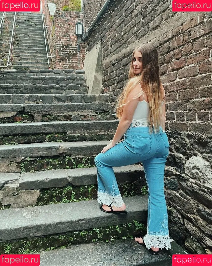 Alex B Onlyfans Photo Gallery 