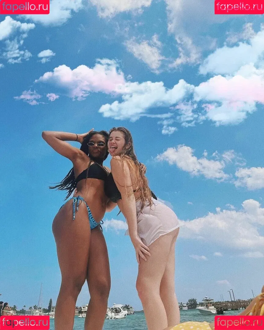 Alex B Onlyfans Photo Gallery 