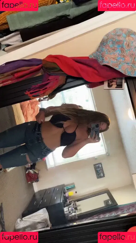 Alex B Onlyfans Photo Gallery 