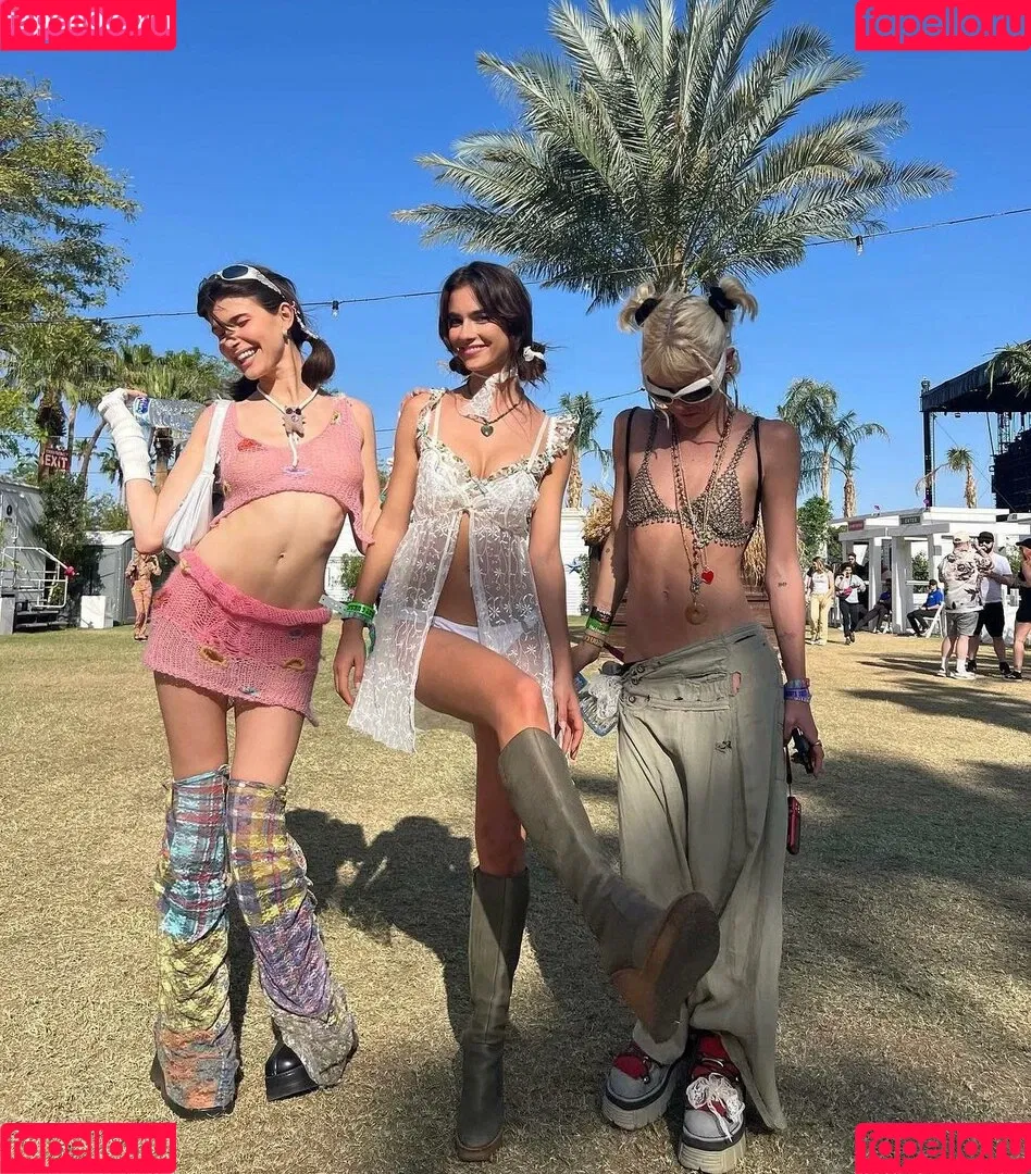 Elisha & Renee Herbert Onlyfans Photo Gallery 