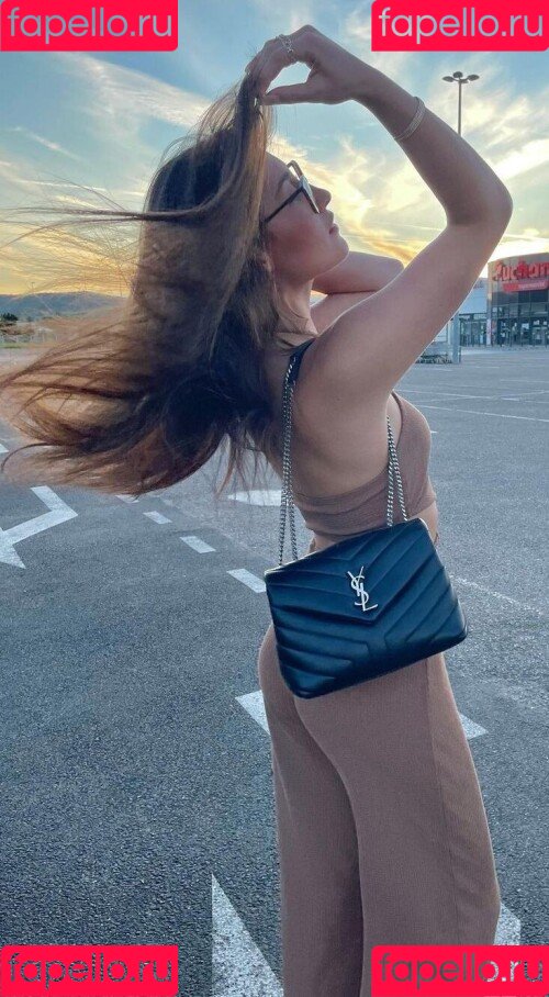 Maëlyss Lepage Onlyfans Photo Gallery 