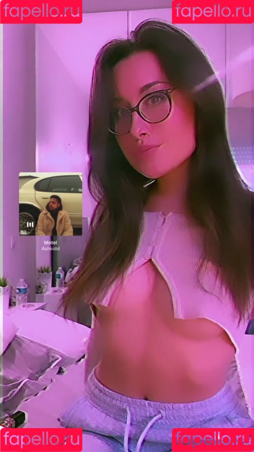 Maëlyss Lepage Onlyfans Photo Gallery 