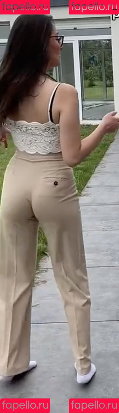 Maëlyss Lepage Onlyfans Photo Gallery 