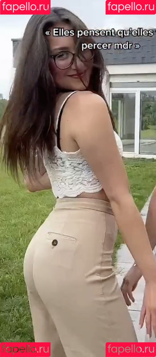 Maëlyss Lepage Onlyfans Photo Gallery 