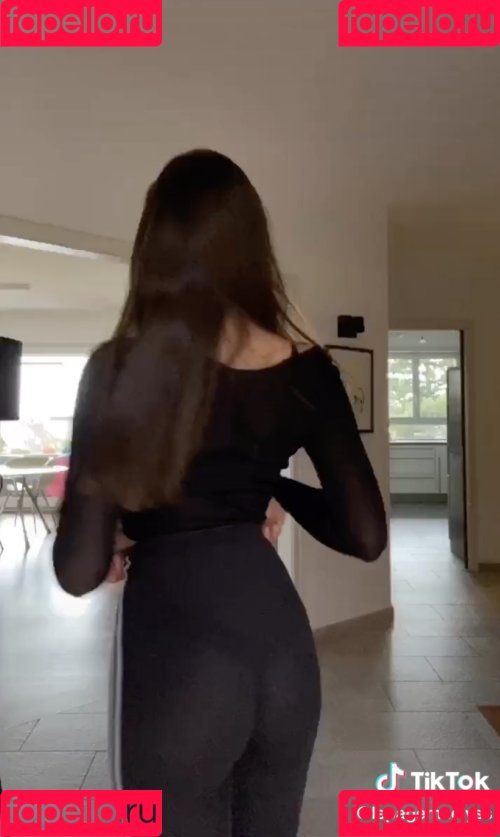 Maëlyss Lepage Onlyfans Photo Gallery 