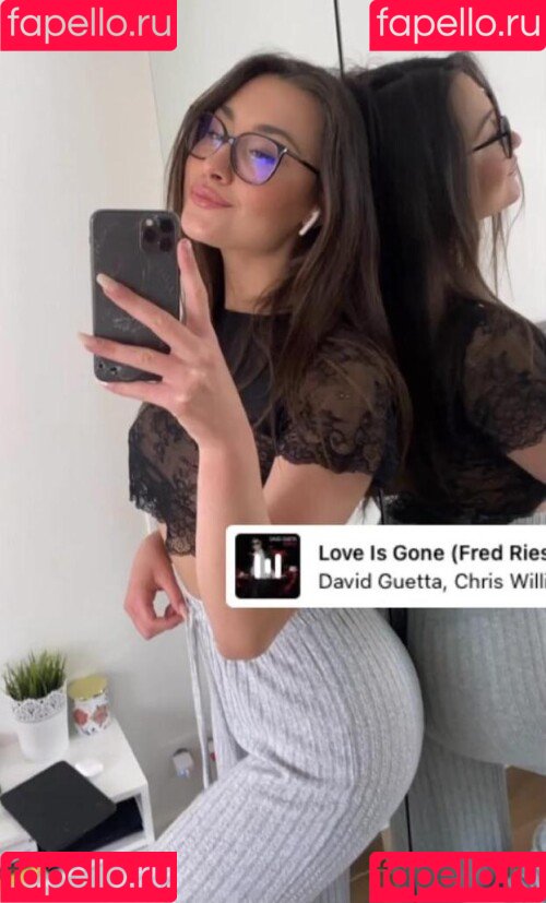 Maëlyss Lepage Onlyfans Photo Gallery 