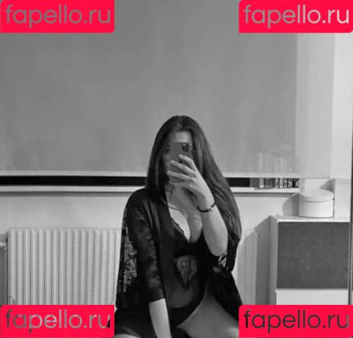 Maëlyss Lepage Onlyfans Photo Gallery 