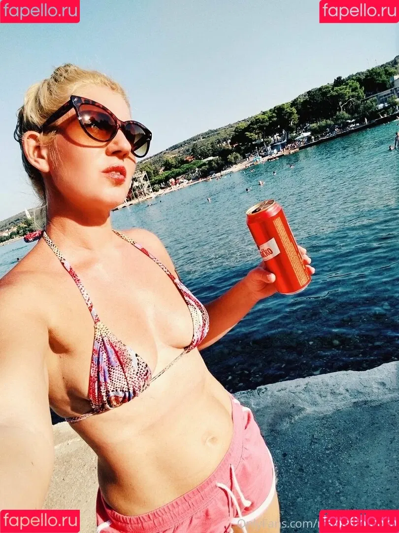 misshotcroatia Onlyfans Photo Gallery 