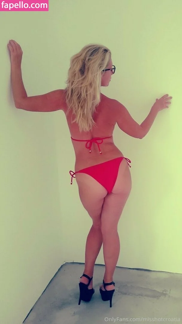 misshotcroatia Onlyfans Photo Gallery 