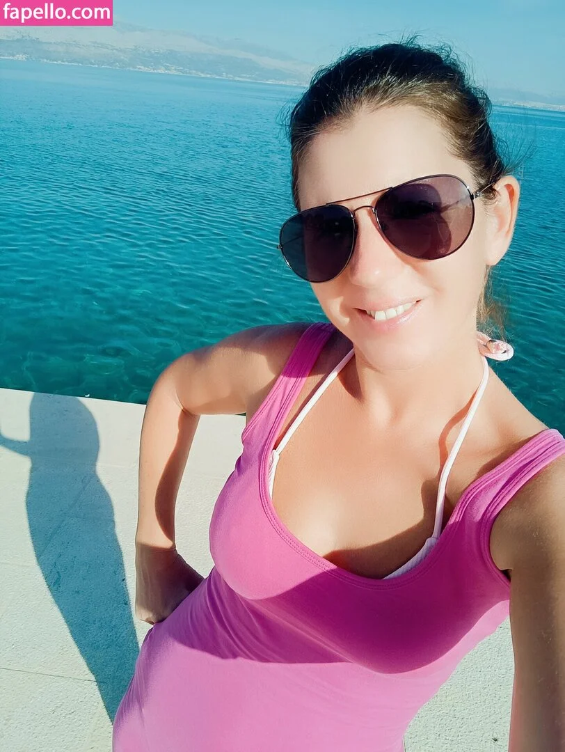 misshotcroatia Onlyfans Photo Gallery 