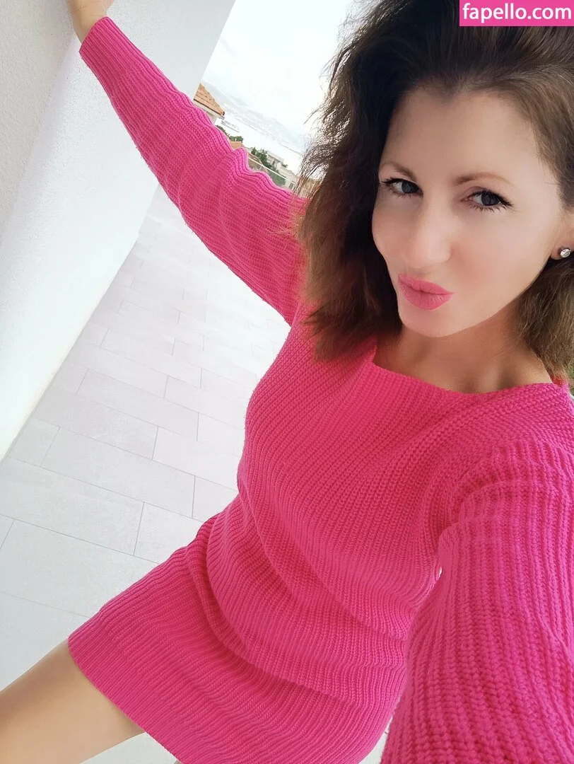 misshotcroatia Onlyfans Photo Gallery 