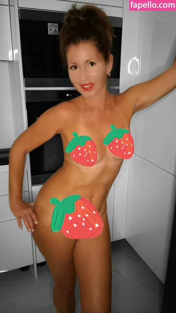 misshotcroatia Onlyfans Photo Gallery 