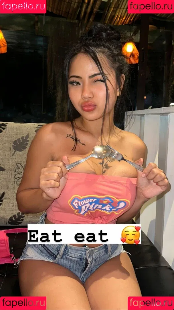 Praew Phatcharin Onlyfans Photo Gallery 