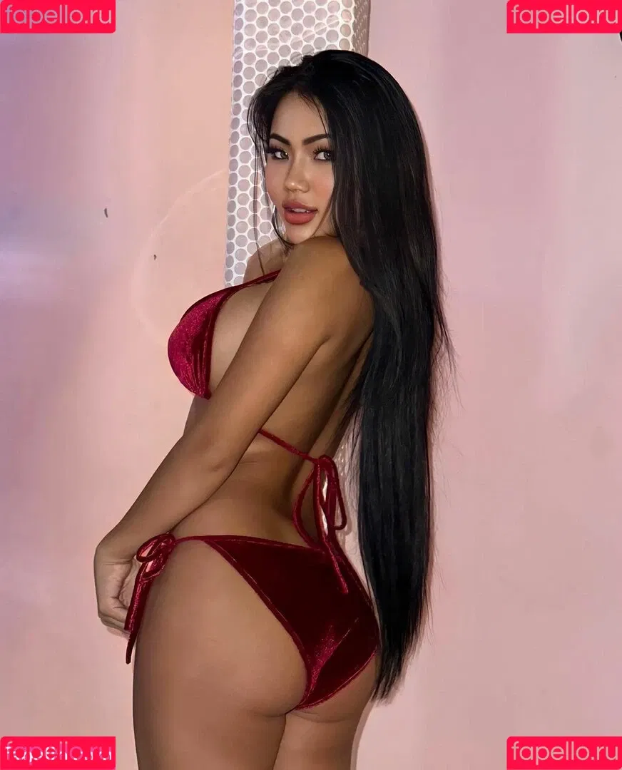 Praew Phatcharin Onlyfans Photo Gallery 