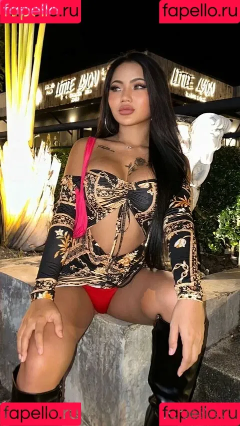 Praew Phatcharin Onlyfans Photo Gallery 
