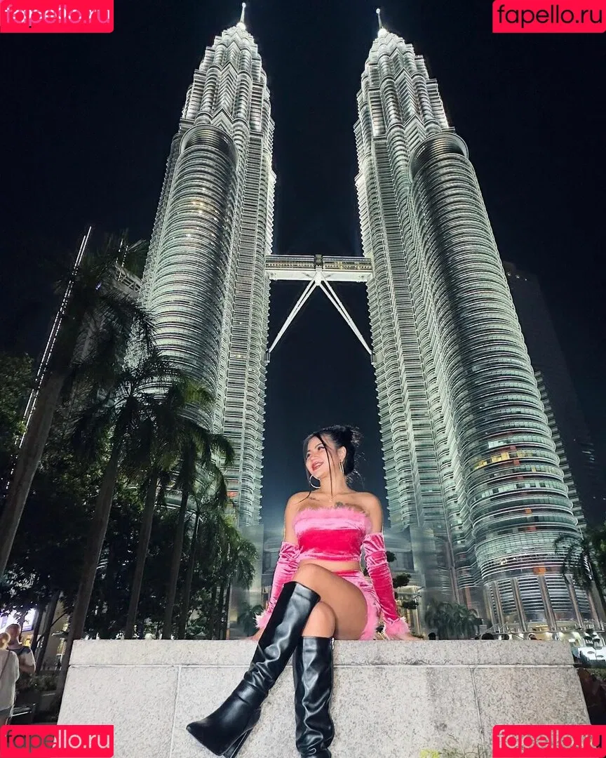 Praew Phatcharin Onlyfans Photo Gallery 