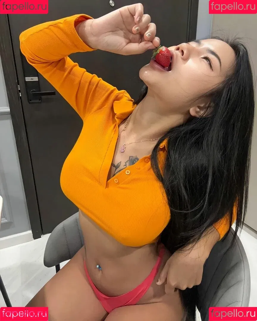 Praew Phatcharin Onlyfans Photo Gallery 