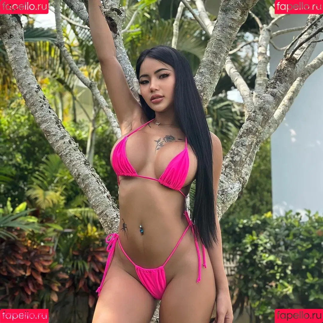 Praew Phatcharin Onlyfans Photo Gallery 