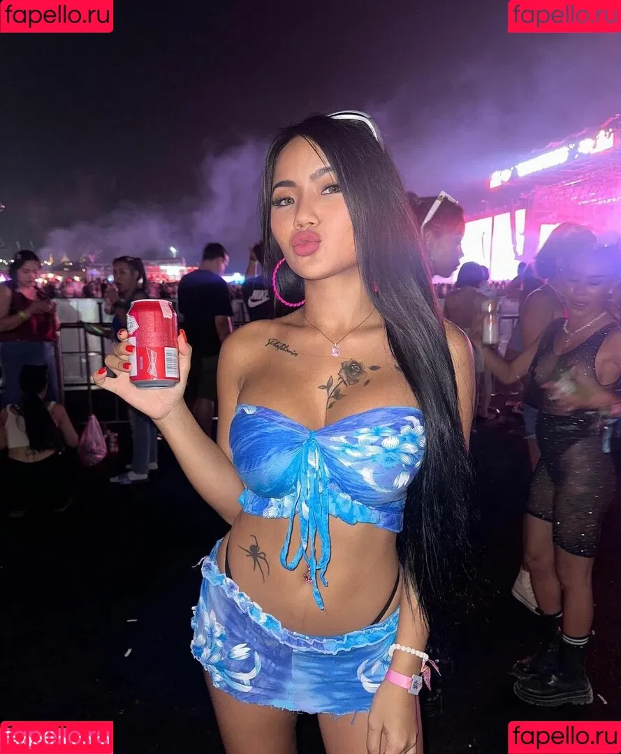 Praew Phatcharin Onlyfans Photo Gallery 