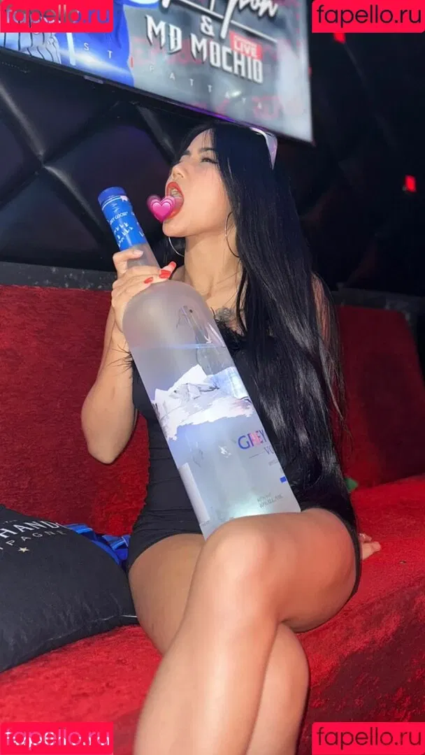 Praew Phatcharin Onlyfans Photo Gallery 