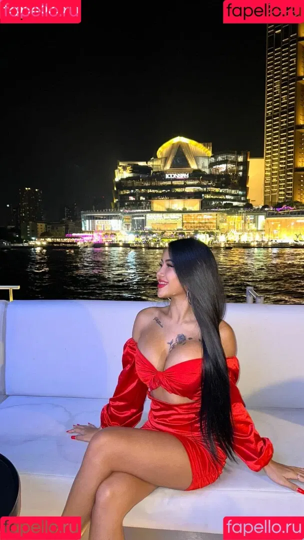Praew Phatcharin Onlyfans Photo Gallery 