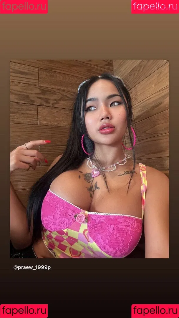 Praew Phatcharin Onlyfans Photo Gallery 