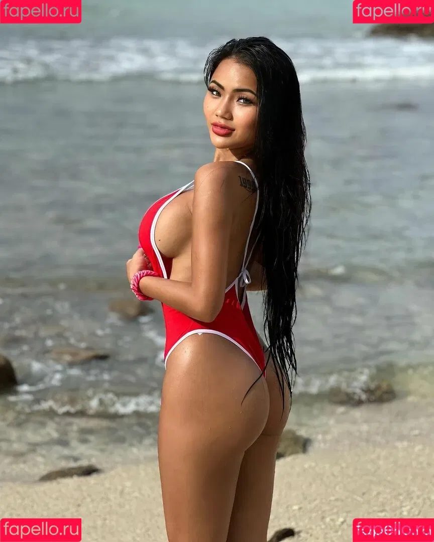 Praew Phatcharin Onlyfans Photo Gallery 