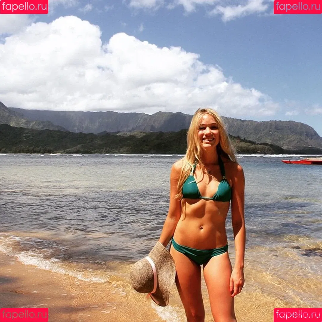 Katrina Bowden Onlyfans Photo Gallery 
