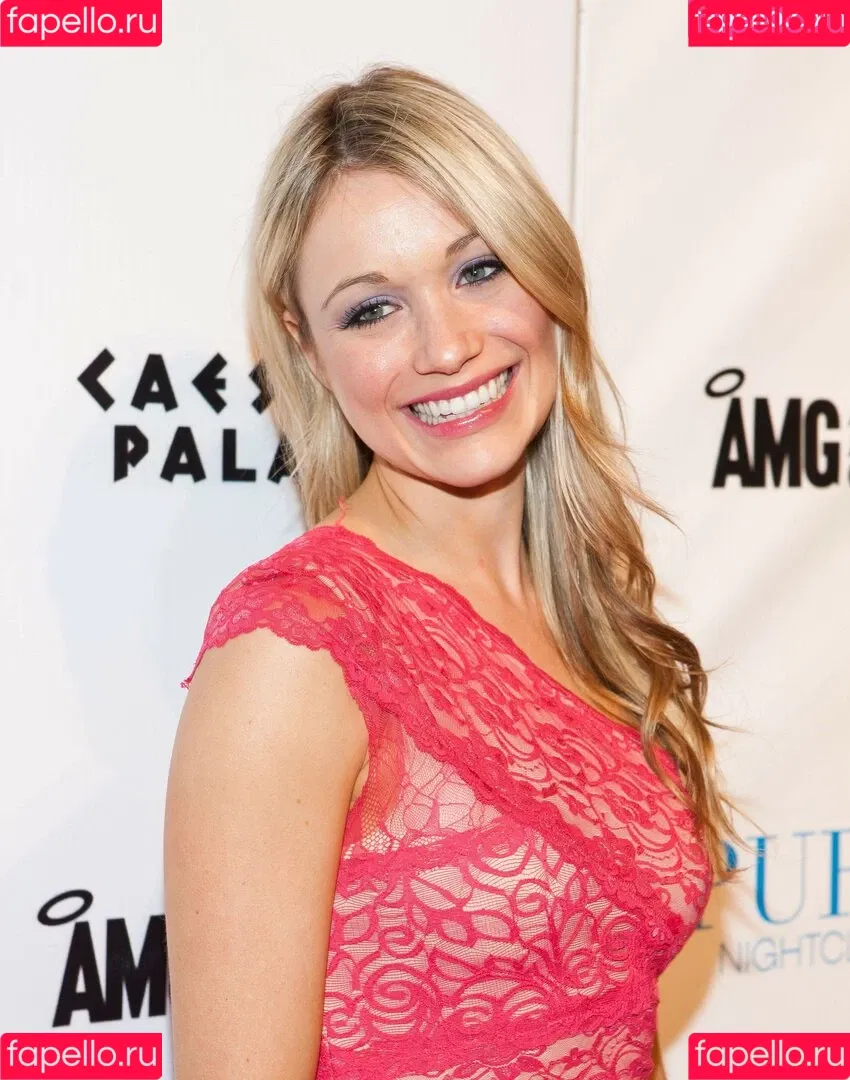 Katrina Bowden Onlyfans Photo Gallery 