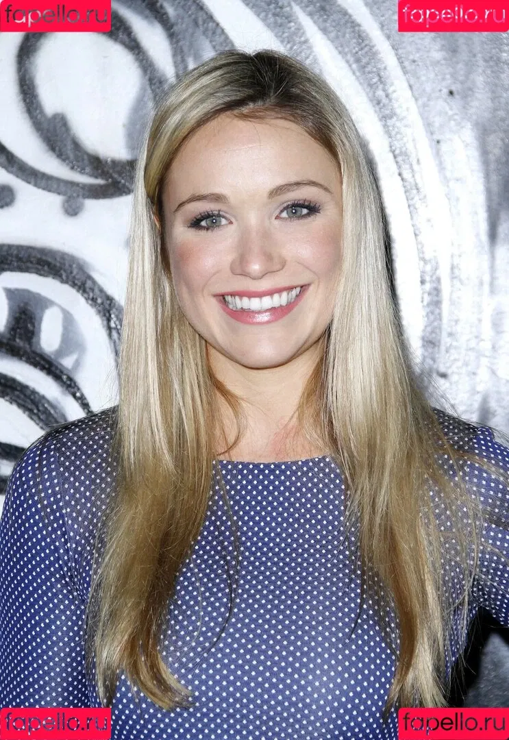 Katrina Bowden Onlyfans Photo Gallery 